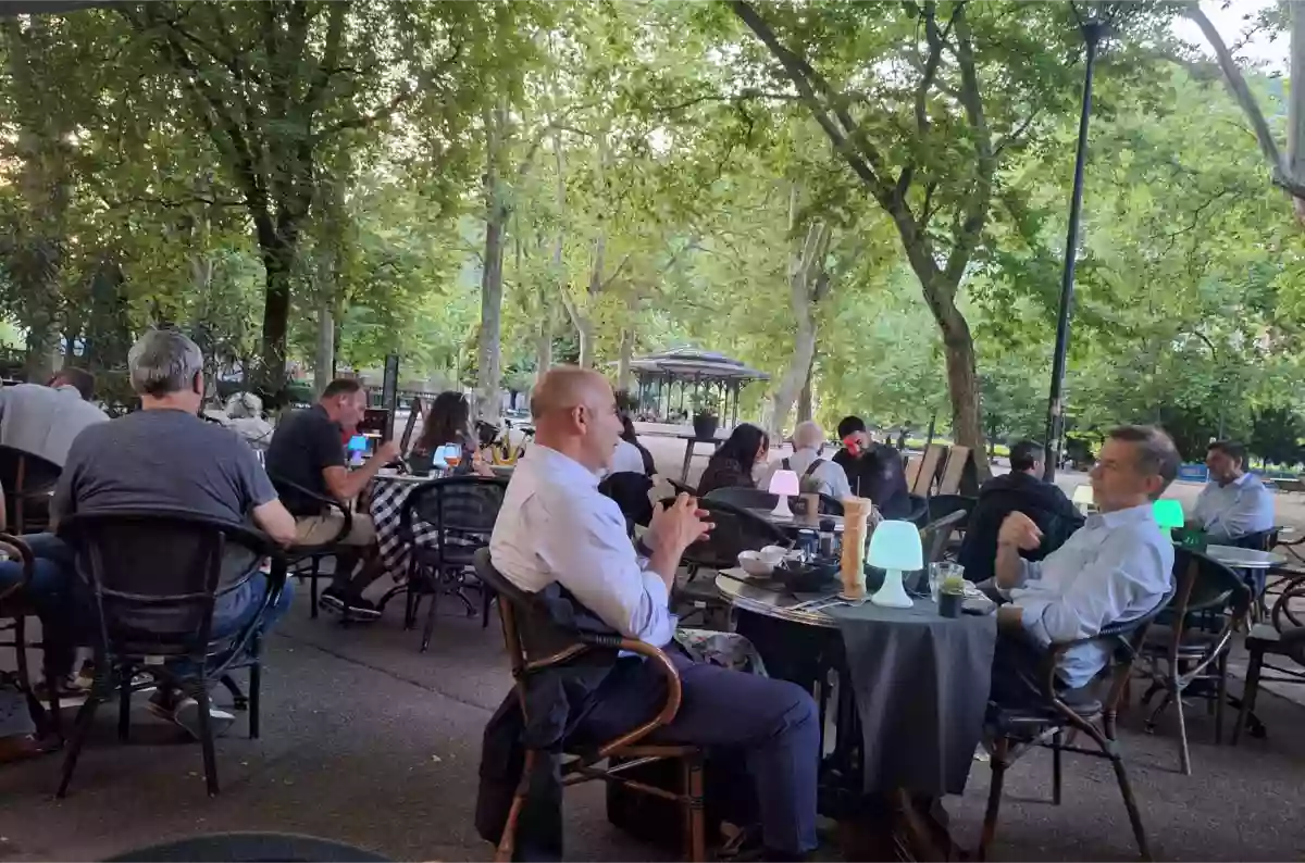 Le Petit Jardin - Restaurant Grenoble - Repas fête des pères